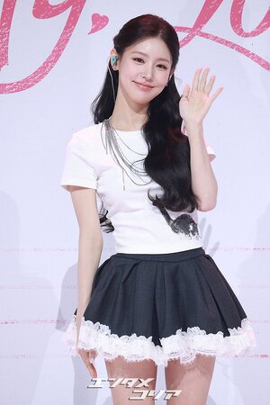 【フォト】i-dleミヨン、人形のような美しさでソロミニアルバムの先行公演