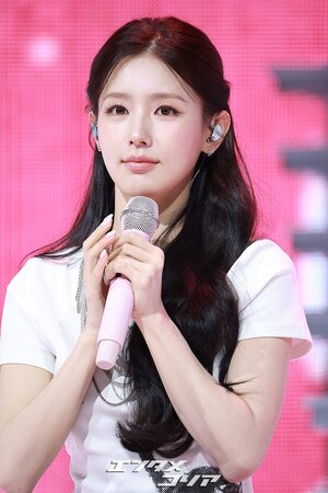 【フォト】i-dleミヨン、人形のような美しさでソロミニアルバムの先行公演