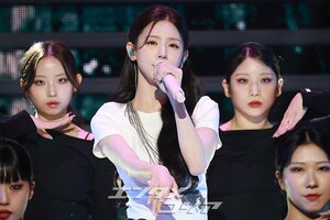 【フォト】i-dleミヨン、ステージをいっぱいに満たす歌声