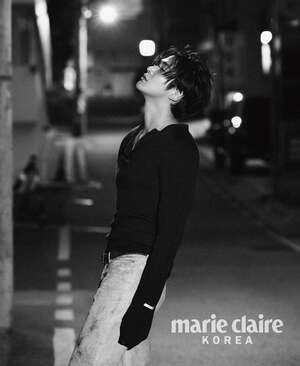 【フォト】入隊控えた元SF9ロウン、孤独な人物を表現…映画のような瞬間