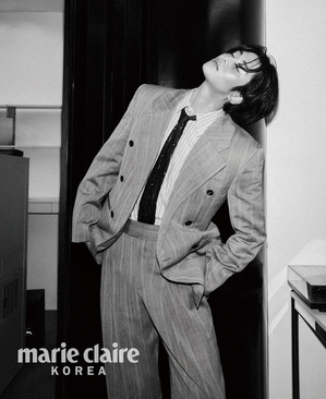 【フォト】入隊控えた元SF9ロウン、孤独な人物を表現…映画のような瞬間