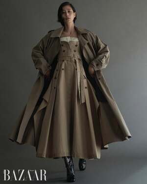 【フォト】デビュー20周年のイ・ヒョニ、手で胸を隠した大胆グラビアで官能的な魅力爆発