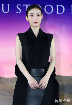 【フォト】イ・ユミ＆チョン・ソニ、そっくりのほほ笑み