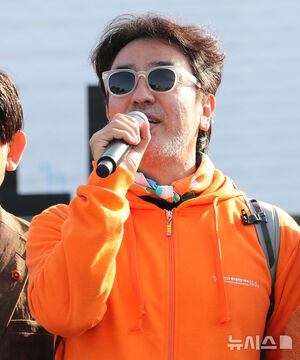 【フォト】リュ・スンリョン、済州オルレ・ウオーキング・フェスティバルに出席