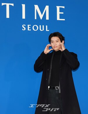 【フォト】DEX、オールブラック・コーデでシックな雰囲気