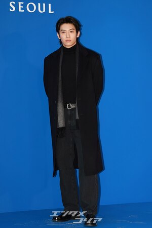 【フォト】DEX、オールブラック・コーデでシックな雰囲気