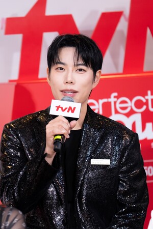 【フォト】ビューティークリエイターのLeoJ、ステキなビジュアル