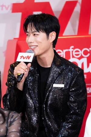 【フォト】ビューティークリエイターのLeoJ、ステキなビジュアル