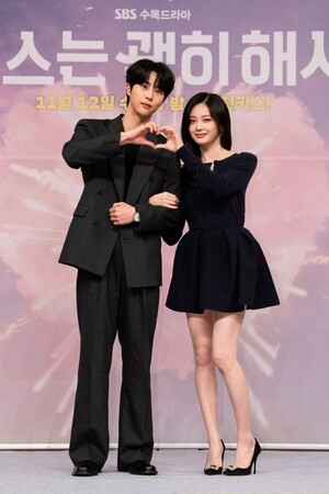 【フォト】チャン・ギヨン×アン・ウンジン×キム・ムジュン×ウ・ダビ出演『キスはしなきゃよかった』制作発表会