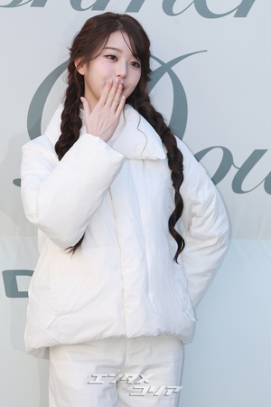 【フォト】IVEウォニョン「冬の少女」に変身