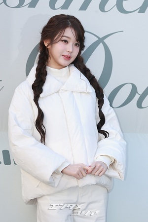 【フォト】IVEウォニョン「冬の少女」に変身