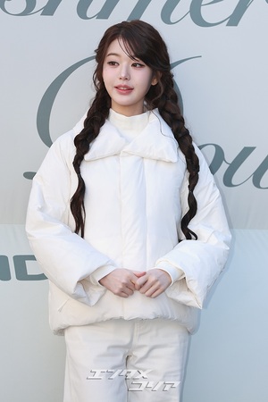 【フォト】IVEウォニョン「冬の少女」に変身