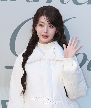 【フォト】IVEウォニョン「冬の少女」に変身