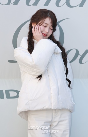 【フォト】IVEウォニョン「冬の少女」に変身