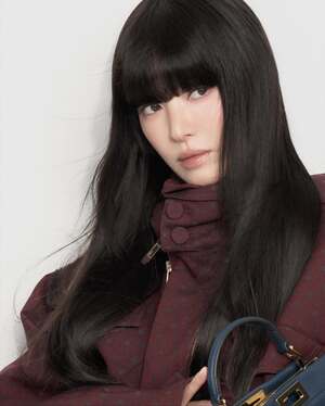 【フォト】ソン・ヘギョ、愛らしいショートボブ＆シックなロングヘア…カラフルな「FENDI」グラビア