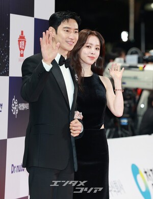 【フォト】イ・ジェフン＆ハン・ジミン「青龍映画賞を輝かせる2人のMC」