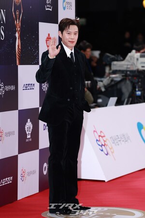 【フォト】キム・ソンチョル、カリスマあふれる眼差し＝青龍映画賞