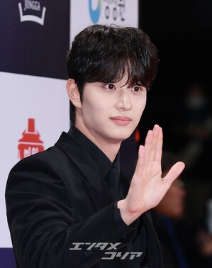 【フォト】ヒョンビン＆アン・ヒョソプ＆パク・ジニョン＆イ・チェミン＆アン・ボヒョン、まさに目の保養＝青龍映画賞