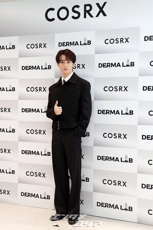 【フォト】NCTマーク、きょうも輝くイケメン…COSRXのイベントに出席