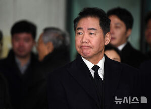 【フォト】故イ・スンジェさん告別式「空に昇った輝く大きな星」