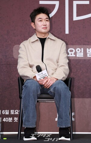 【フォト】パク・ソジュン×ウォン・ジアン、『ギョンドを待ちながら』記者懇談会