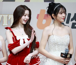 【フォト】IVE、サンタガールに変身＝2025 SBS歌謡大典