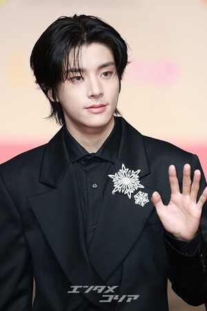 【フォト】ENHYPEN、黒の装いに視線集中＝2025 SBS歌謡大典