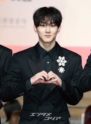 【フォト】ENHYPEN、黒の装いに視線集中＝2025 SBS歌謡大典