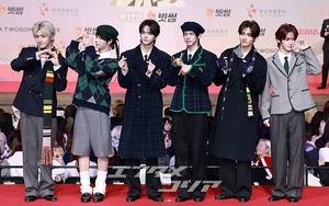【フォト】TWS、魔法学校から飛び出してきたような少年らしさ＝2025 SBS歌謡大典