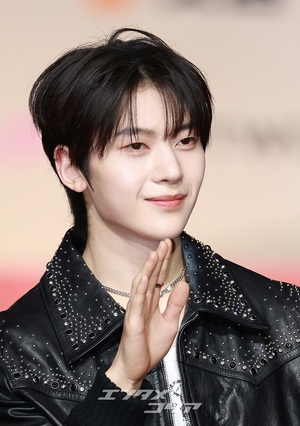 【フォト】ZEROBASEONE、レザージャケット＆デニムで素敵な彼氏コーデ＝2025 SBS歌謡大典