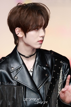 【フォト】ZEROBASEONE、レザージャケット＆デニムで素敵な彼氏コーデ＝2025 SBS歌謡大典