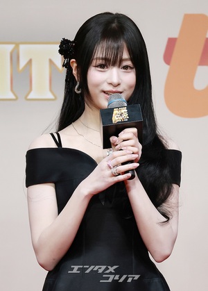 【フォト】BABYMONSTER、寒さも忘れさせる黒一色のセクシーさ＝2025 SBS歌謡大典