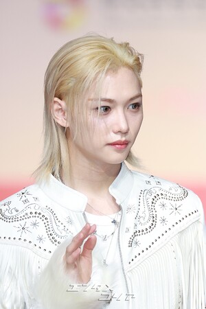 【フォト】Stray Kids「まぶしい白のスーツ」＝2025 SBS歌謡大典