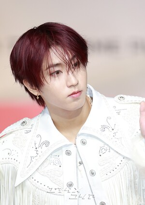 【フォト】Stray Kids「まぶしい白のスーツ」＝2025 SBS歌謡大典