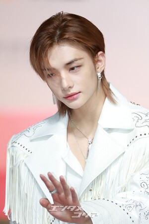 【フォト】Stray Kids「まぶしい白のスーツ」＝2025 SBS歌謡大典