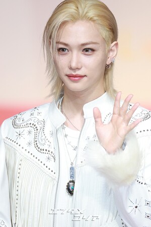 【フォト】Stray Kids「まぶしい白のスーツ」＝2025 SBS歌謡大典