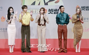 【フォト】2025年を輝かせたK-POP歌手が総出演＝2025 SBS歌謡大典