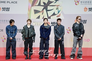 【フォト】2025年を輝かせたK-POP歌手が総出演＝2025 SBS歌謡大典