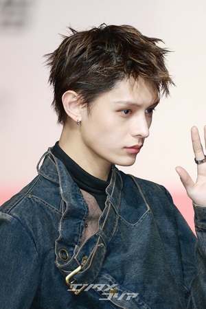 【フォト】2025年を輝かせたK-POP歌手が総出演＝2025 SBS歌謡大典