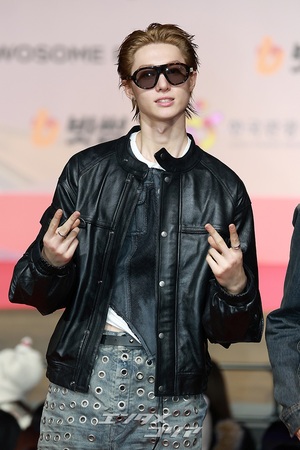 【フォト】2025年を輝かせたK-POP歌手が総出演＝2025 SBS歌謡大典