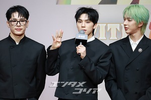 【フォト】2025年を輝かせたK-POP歌手が総出演＝2025 SBS歌謡大典