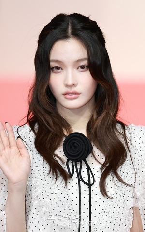 【フォト】2025年を輝かせたK-POP歌手が総出演＝2025 SBS歌謡大典