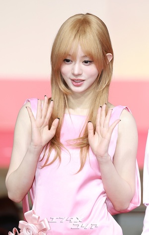 【フォト】2025年を輝かせたK-POP歌手が総出演＝2025 SBS歌謡大典