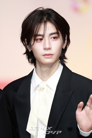 【フォト】2025年を輝かせたK-POP歌手が総出演＝2025 SBS歌謡大典