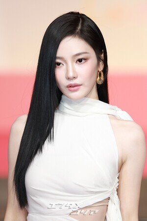 【フォト】2025年を輝かせたK-POP歌手が総出演＝2025 SBS歌謡大典