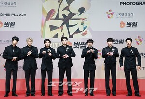 【フォト】2025年を輝かせたK-POP歌手が総出演＝2025 SBS歌謡大典