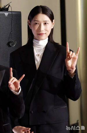 【フォト】ユ・ジェソク、キム・ヨンギョン、チョン・ヒョンム、キアン84ら「2025 MBC放送芸能大賞」レッドカーペット・イベント登場