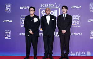 【フォト】ヤン・セチャン×イ・ヒョニ×キム・ジンギョン×ユ・ヨンソクら出席＝「2025 SBS芸能大賞」レッドカーペット・イベント