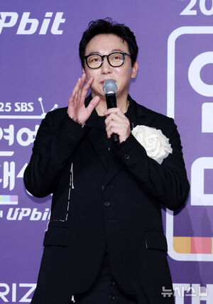 【フォト】ヤン・セチャン×イ・ヒョニ×キム・ジンギョン×ユ・ヨンソクら出席＝「2025 SBS芸能大賞」レッドカーペット・イベント