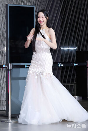 【フォト】ヤン・セチャン×イ・ヒョニ×キム・ジンギョン×ユ・ヨンソクら出席＝「2025 SBS芸能大賞」レッドカーペット・イベント